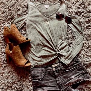 Heathered Green Top